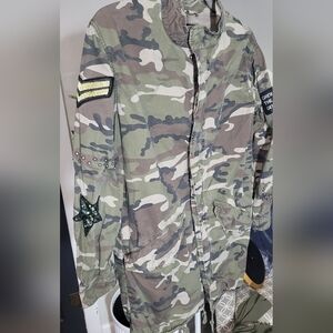 Amisu Camouflage Military-Style Jacket With Patches And Studs Size 4
